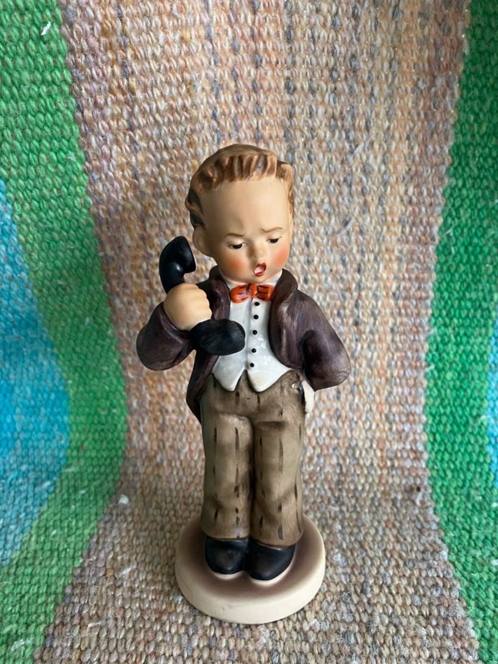 Vintage GOEBEL M I Hummel Hello BOY HOLDING VINTAGE TELEPHONE HANDSET 124/0 6”